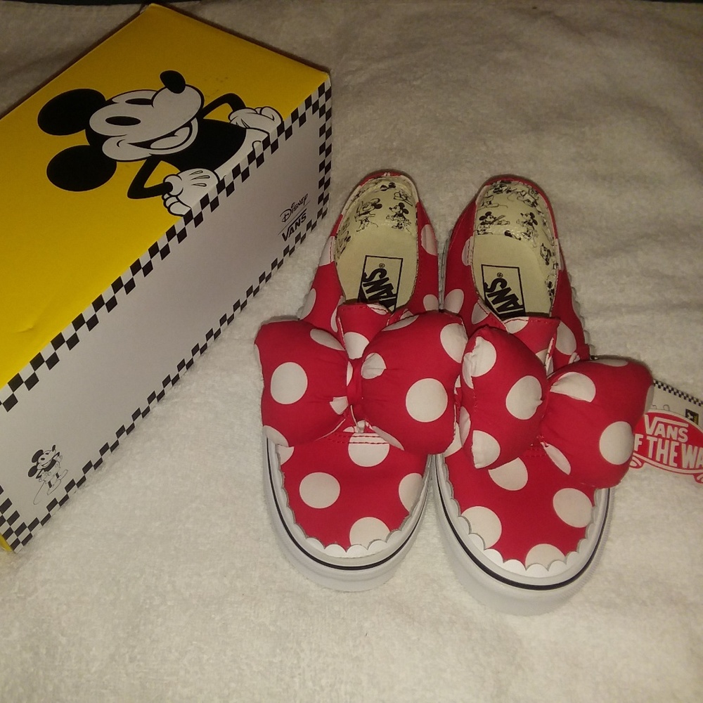 Disney Minnie's Polka Dot Bow Vans Slip On Shoe